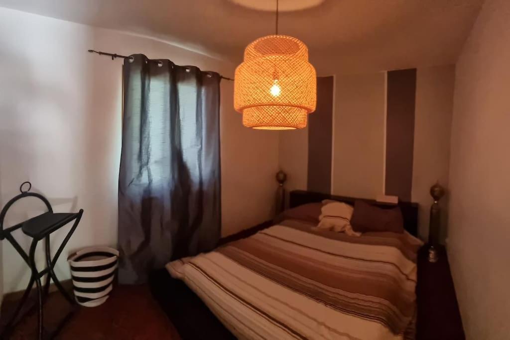 Le Studio Faucon  Luaran gambar