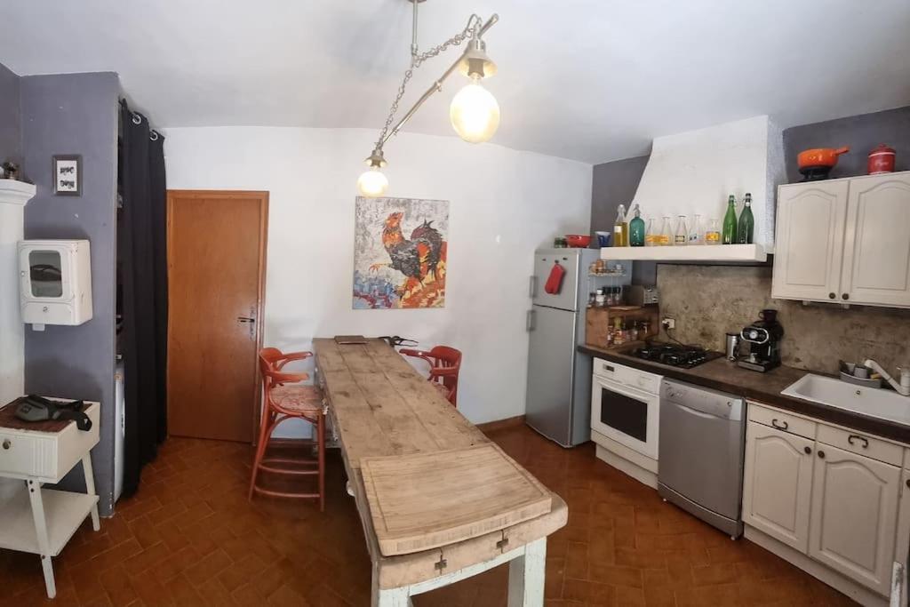 Le Studio Faucon  Luaran gambar